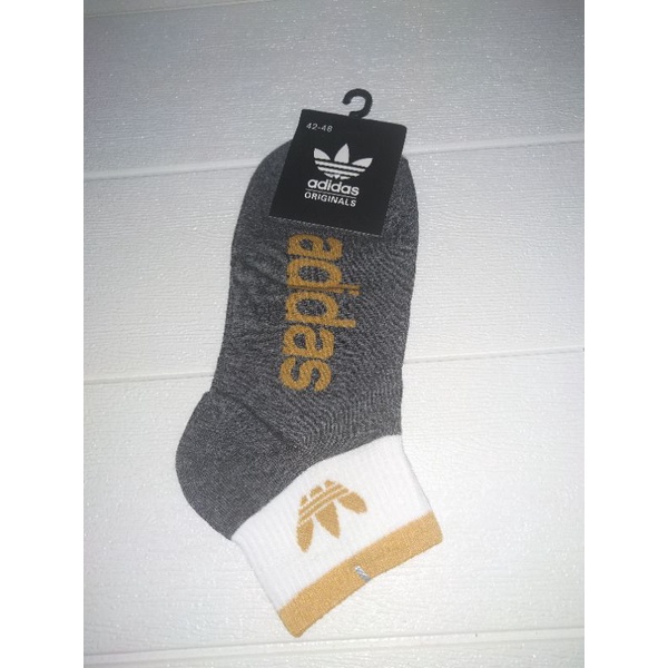 kaos kaki adidas