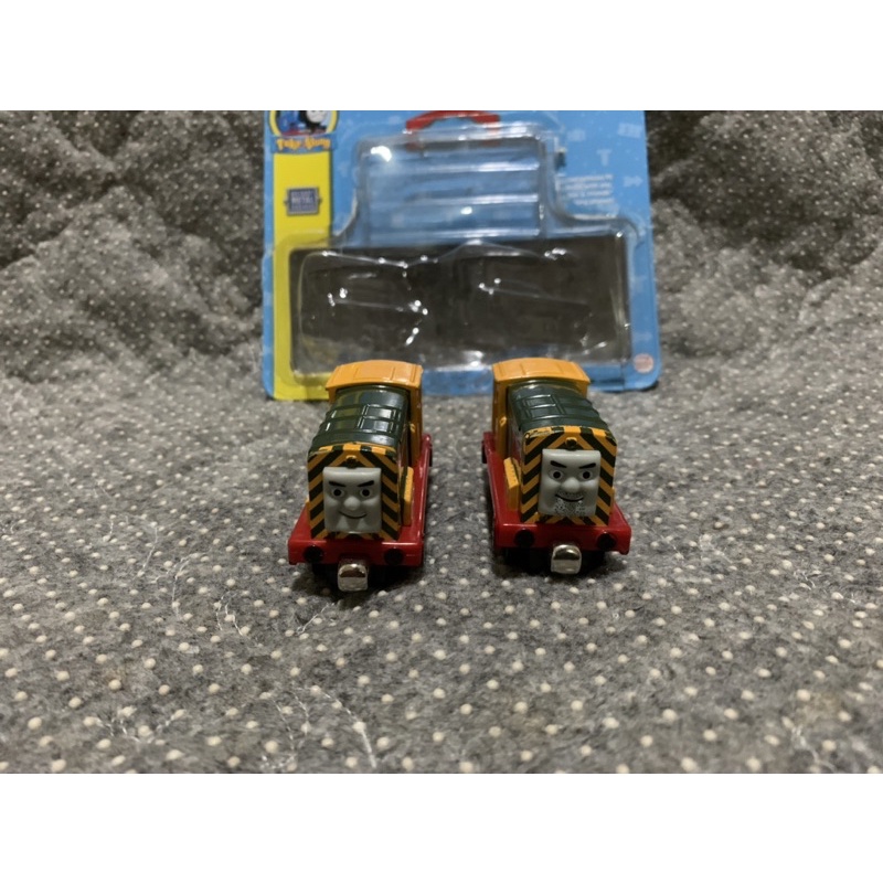 thomas and friends take n play iron arry and iron bert used