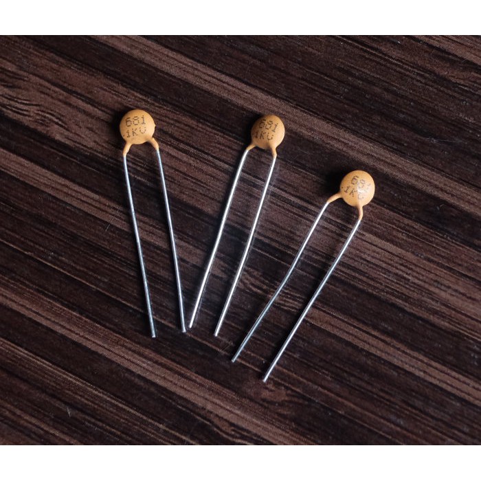 Capacitor 680pf Fender Custom Shop utk komponen Treble Bleed twang telecaster tele kapasitor part