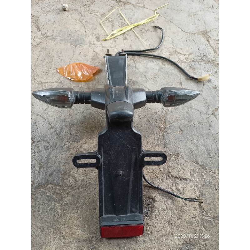 Spakbor belakang r15 old