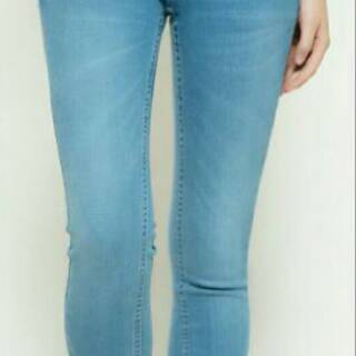 Celana Jeans Wanita Skinny merk Nevada | Shopee Indonesia