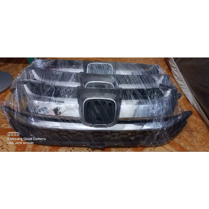 Grill depan honda BRV 2017