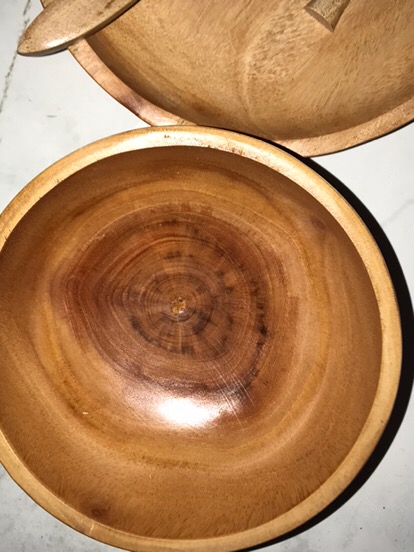 Piring Liuk Paket Kayu Mahoni ( Piring 20cm, Coaster Hexagon, Sendok Mahoni, Sumpit Mahoni)