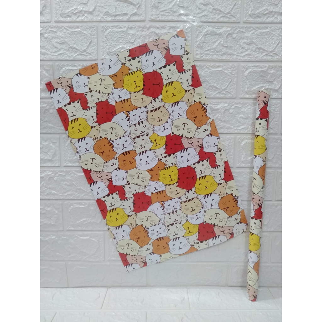 

KERTAS KADO WARNA WARNI MOTIF KARTUN TERMURAH/KERTAS KADO 1 PCS