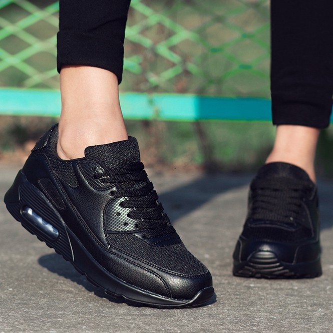 bata women running shoes