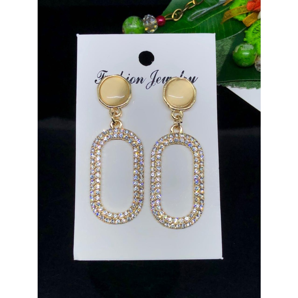 ANTING GIWANG/AKSESORIS ANTING IMITASI/ANTING MEWAH/FASHION WANITA