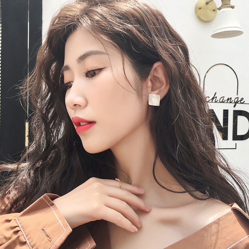 Fashion Wanita Aksesoris Tremella Pin Anting Akrilik Persegi Earrings Ladies Accesories