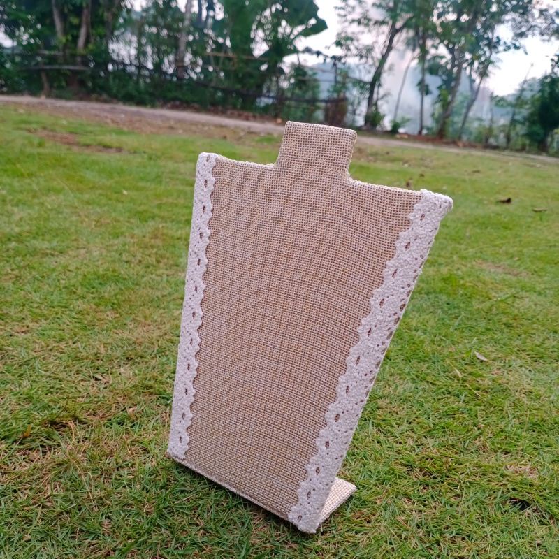 Display Kalung Rustic / display kalung goni