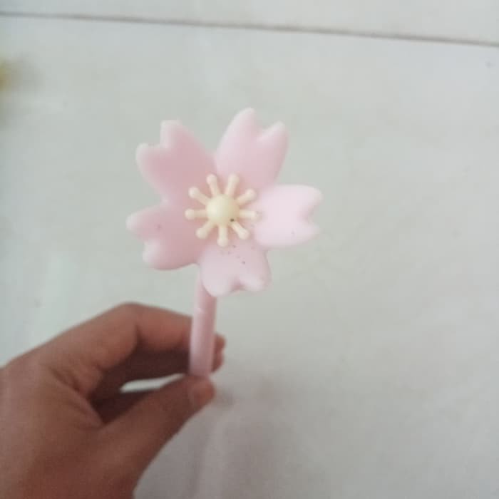 

pulpen unik kuntum bunga