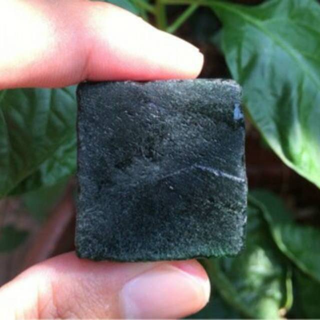 Rough Batu Kecubung Daun Good Quality