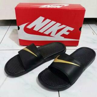 sandal nike benassi swoosh