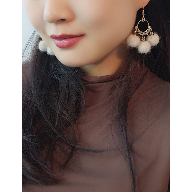 LRC Anting Gantung Fashion Pom Ball Decorated Earrings