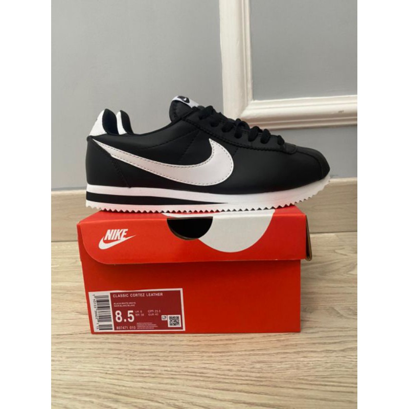 nike cortez classic black and white