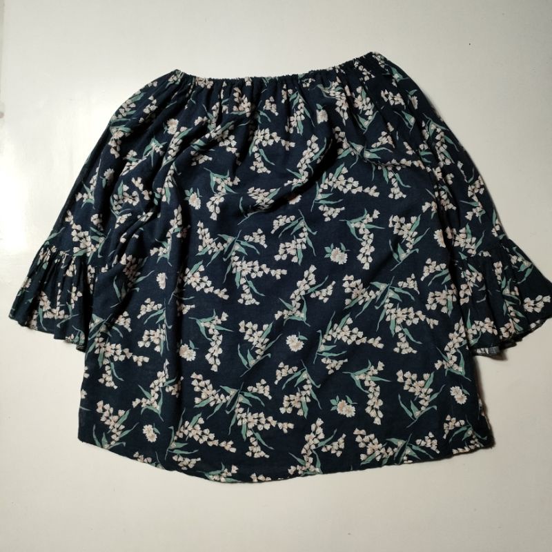 BLOUSE SABRINA BUNGA NAVY