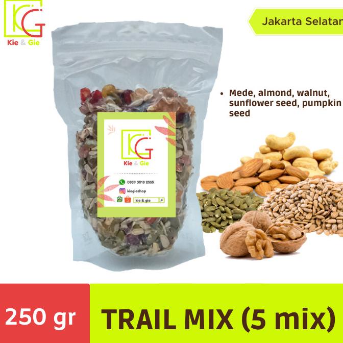 

Trail Mix 250Gr,Sunfalwer,Pumpkin,Almond,Mede,Walnut,Raisin,Canberry,