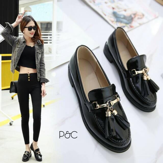 SEPATU WANITA KULIT KILAP SLIP ON LOAFERS DOCMART VINTAGE DOKMART CASUAL CEWEK SANTAI IMPORT BRANDED