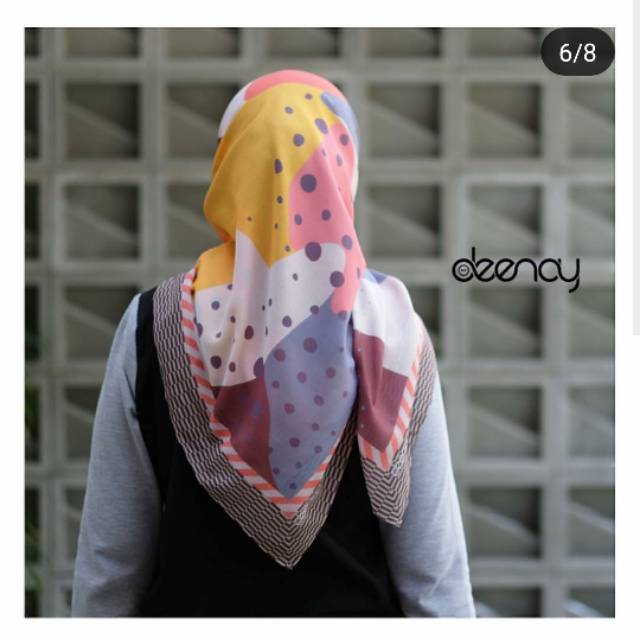 Deenay scarf