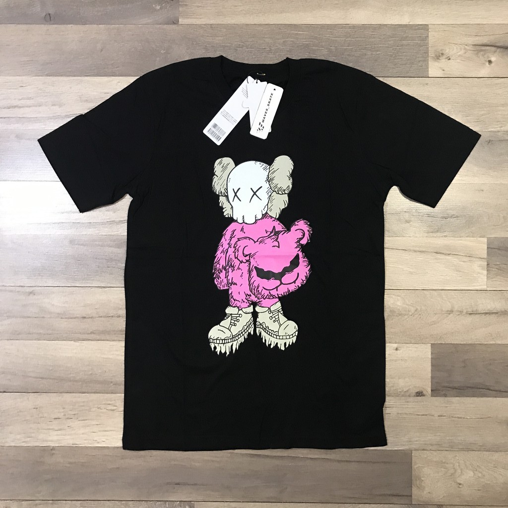KAOS UNIQLO x KAWS (SUMMER UT GRAPHIC BLACK) - 100% COTTON - TERLARIS-HELMET PINK