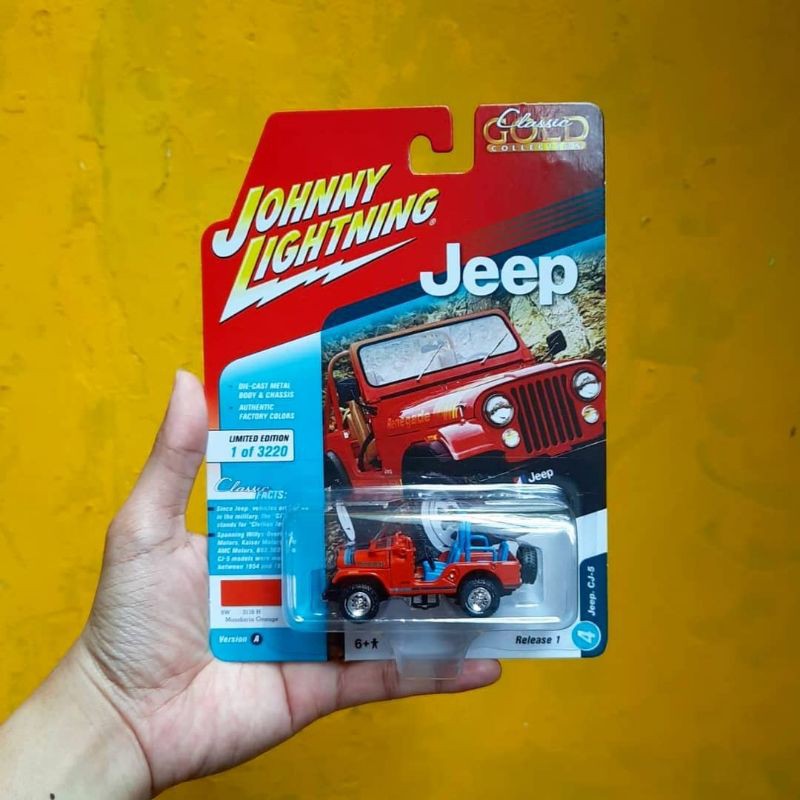 Diecast Johnny Lightning Jeep CJ 5 Merah