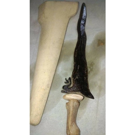 keris Nogo rojo sepuh
