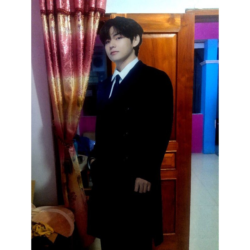 Stand figure real size Kim taehyung BE impraboard tipis