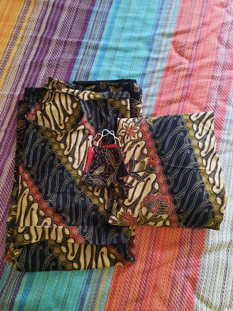 Setelan Rok Tunik Batik Naladhipa