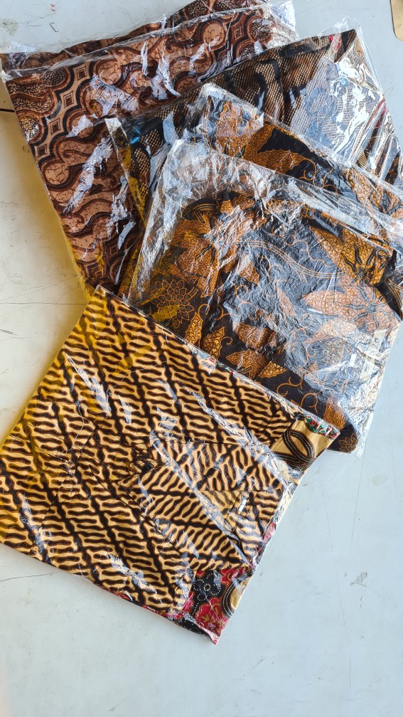 Cod - Dt Collection - Kemeja Hem Batik Cowok Lengan Pendek Motif Ulir Cokelat