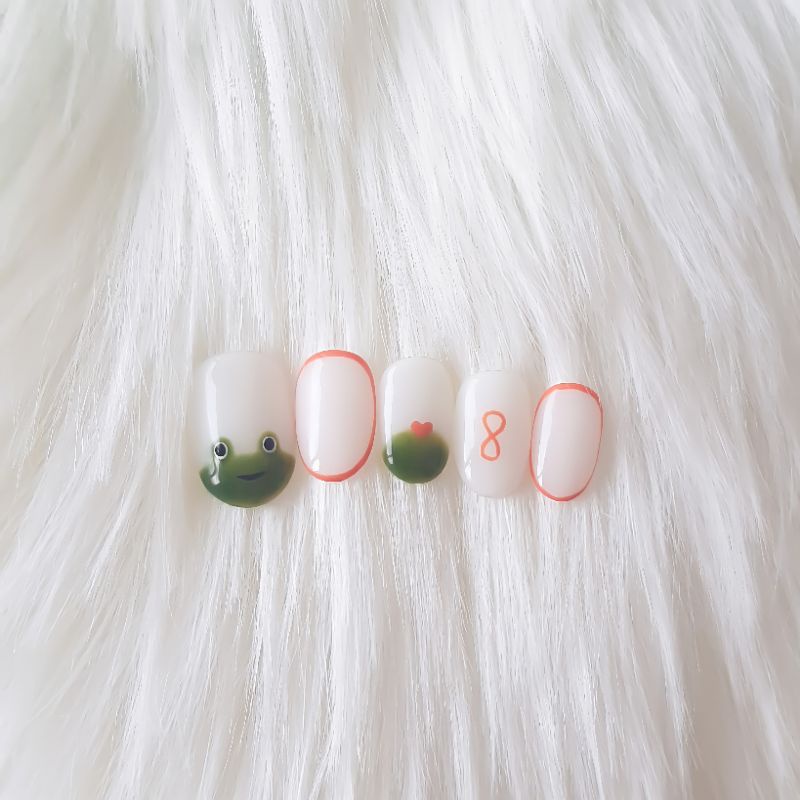 Seventeen The8 Nails / Custom Fake Nails / Press-on Nails