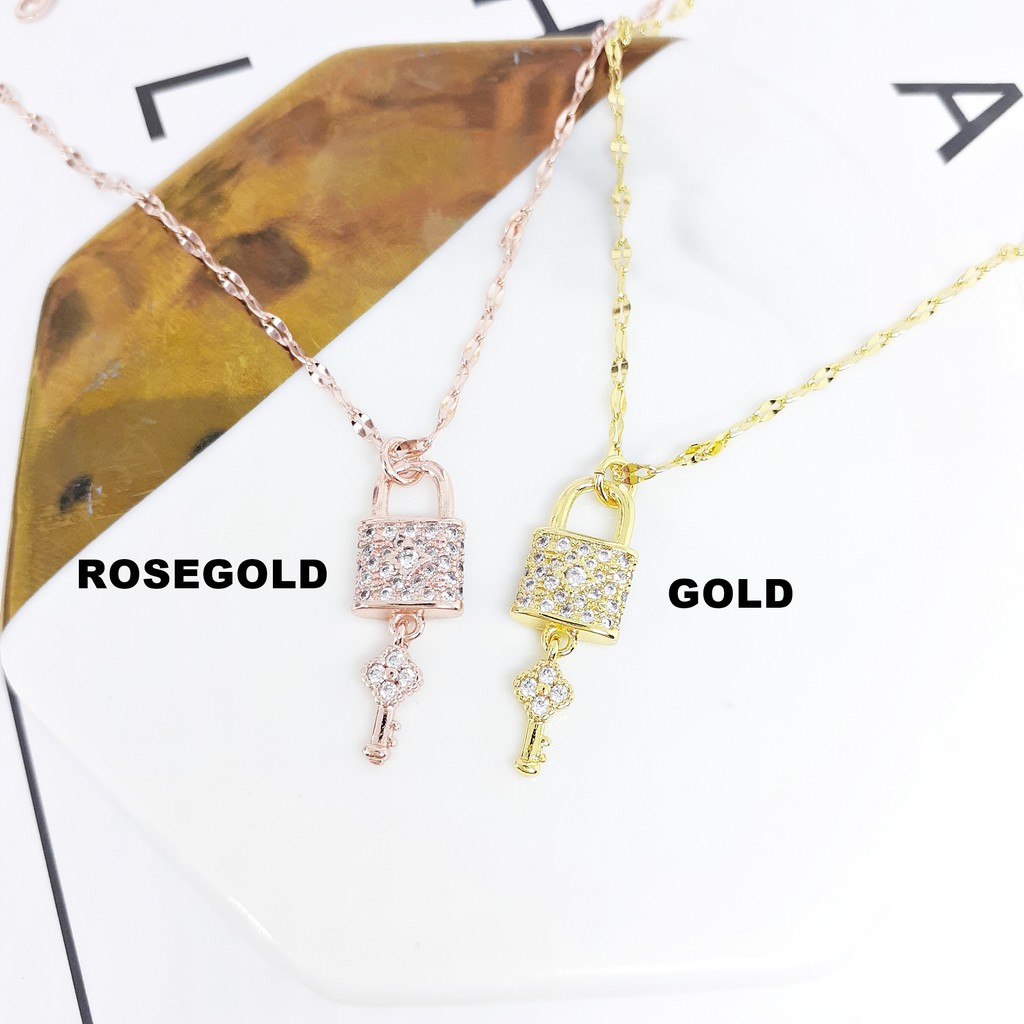 Perhiasan Kalung Titanium Korea Liontin Kunci Gembok Gold Rosegold - BN369