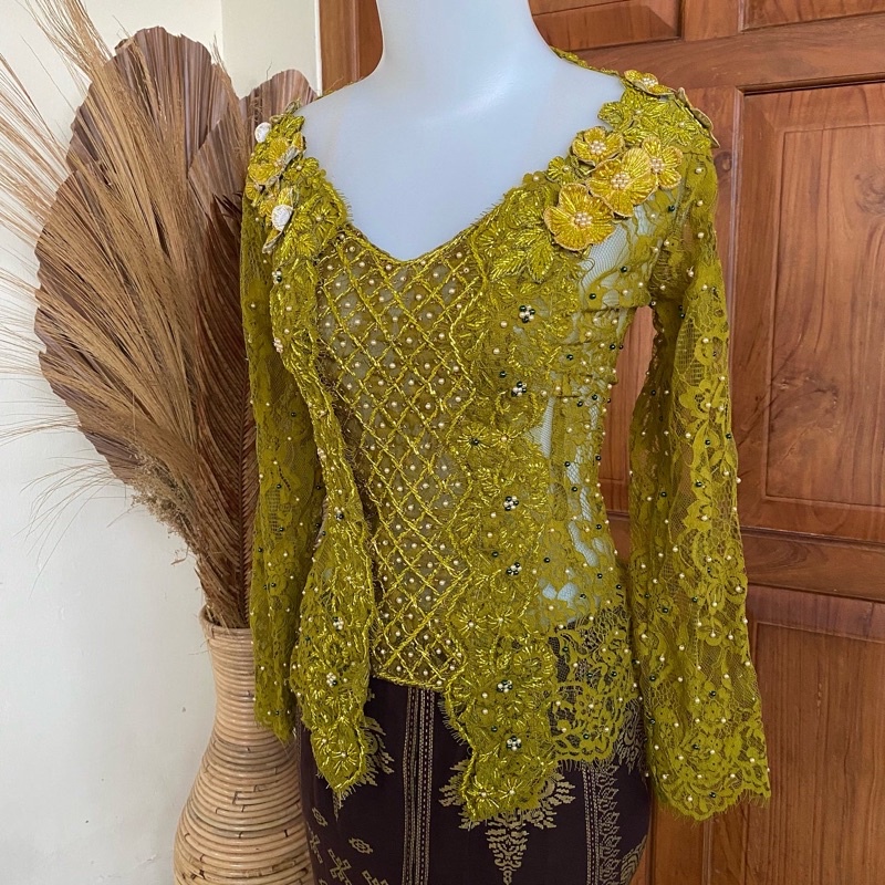 Kebaya Modifikasi | Kebaya Payet | Kebaya Bali | Kebaya Nikah | Kebaya Akad | Kebaya Pengantin-FTB08