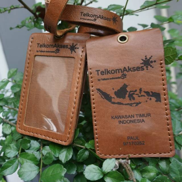 

Nametag kulit handmade