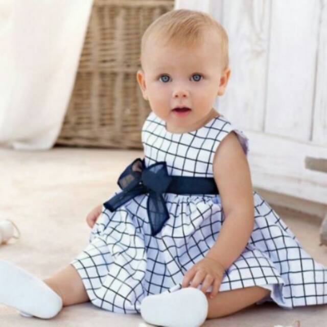 Dress  import anak bayi perempuan putih