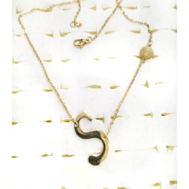 Kalung Huruf Latin cap 925 Gold Titanium