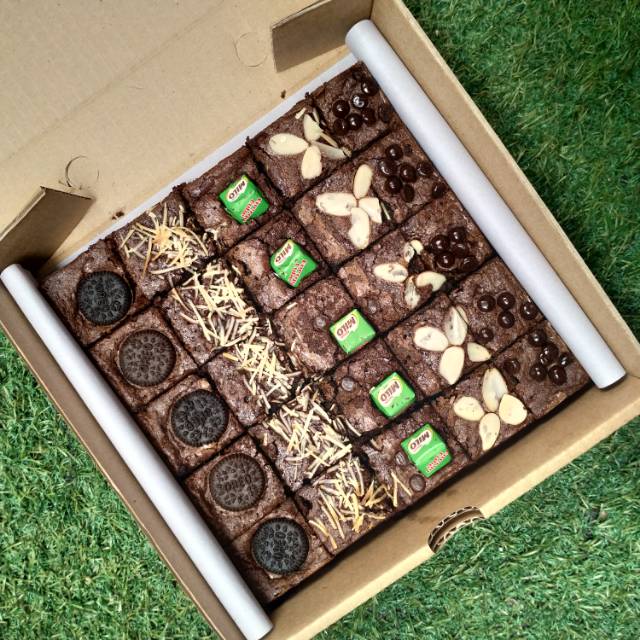 

Brownies Bakar Milo Cube size 20 x 20 cm