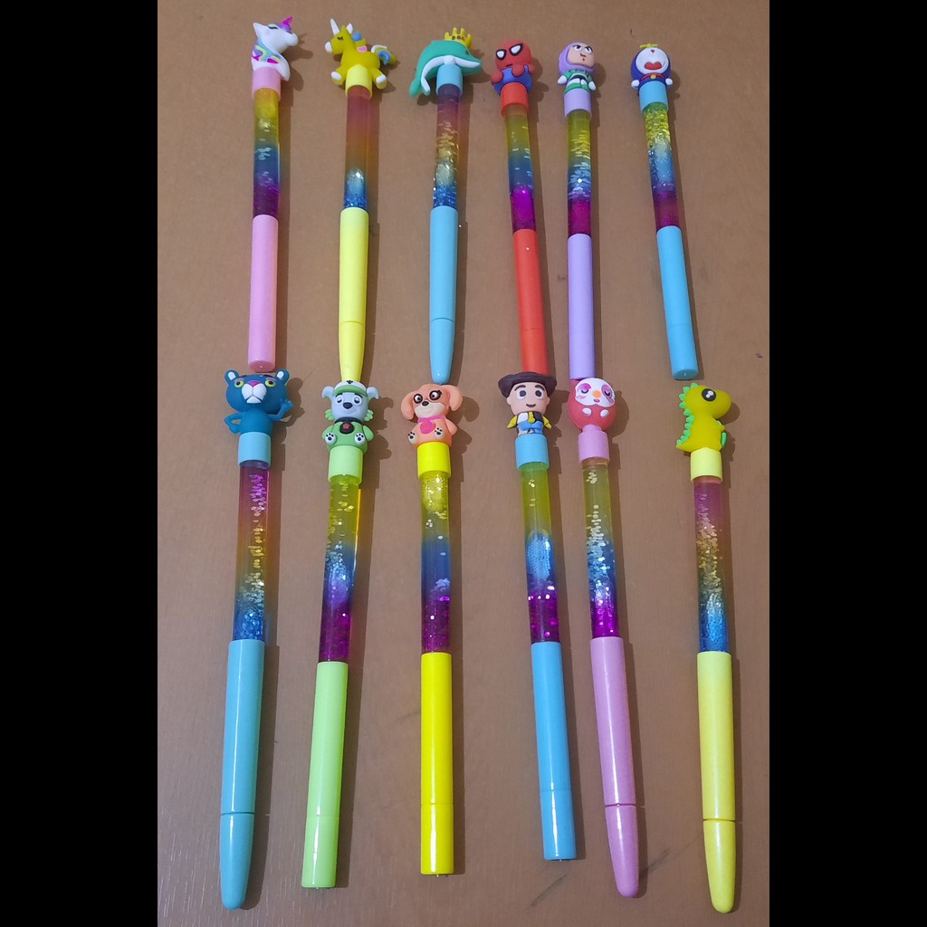 

Satuan 1 Pcs Bolpen/ Pulpen/ Pena 0,5 mm Air Gliter Aneka Ragam Motif Cetek Cetekan mi xue SNR