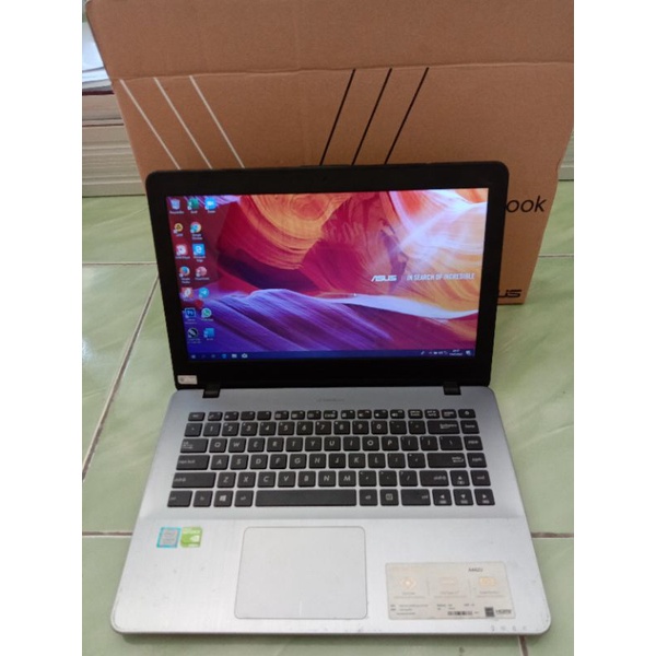 Laptop Asus A442U core i5 ssd 256gb