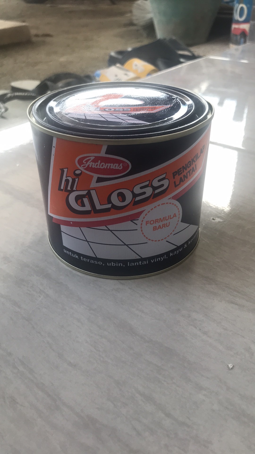 Higloss 500 Gram / Bahan Pengkilap Lantai Keramik