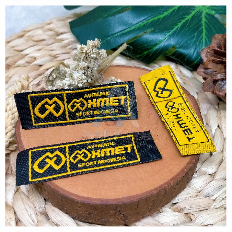 

LABEL BAJU WOVEN DAMASK RAJUTAN 2 x 5 cm