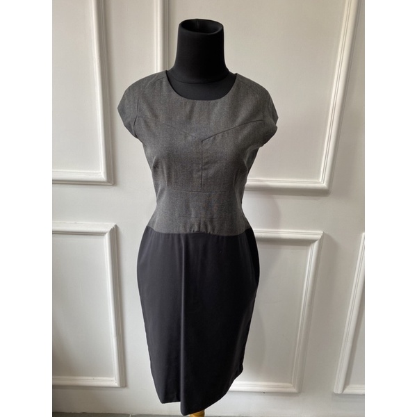 Minimal Gold - Grey & Black Dress