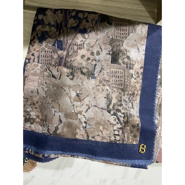 buttonscarves new york royal blue