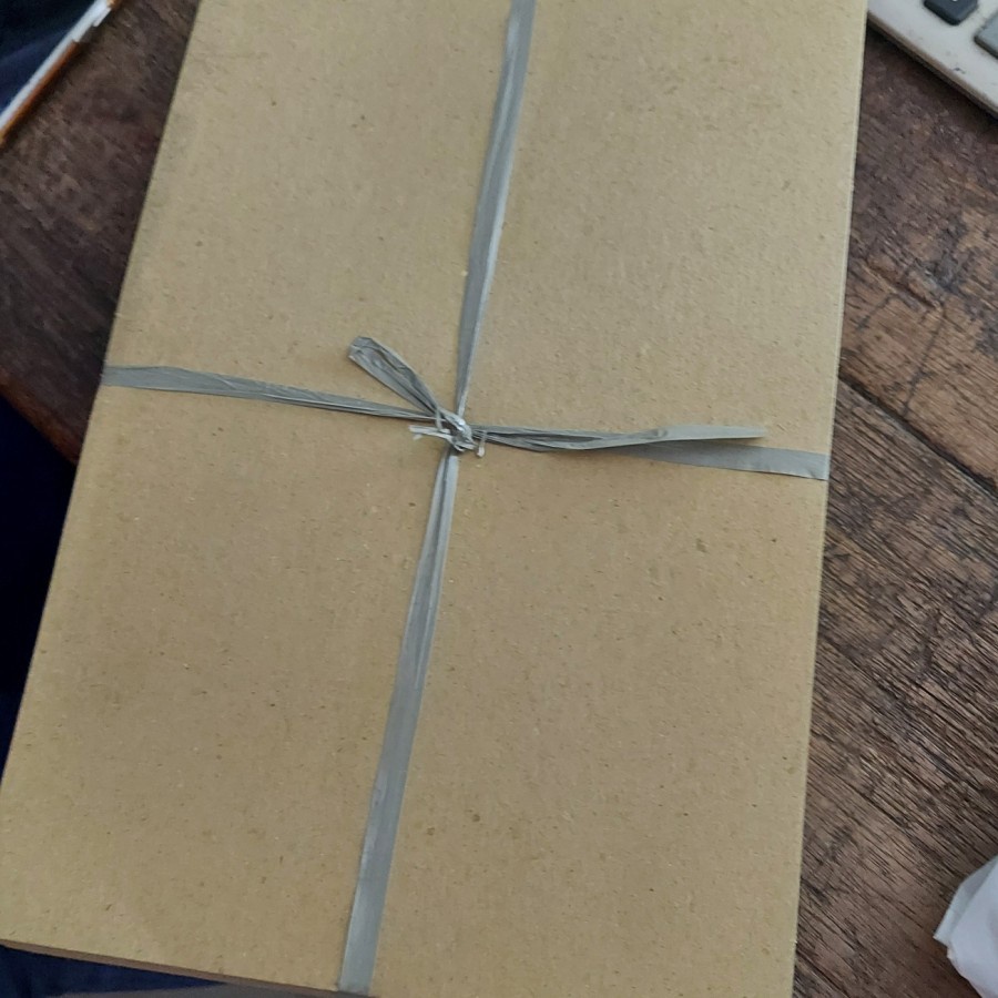 

100 Lembar Karton Nota - Karton Coklat Belakang Nota Uk. Folio