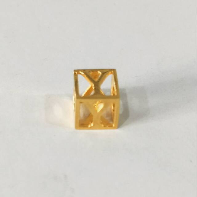 Liontin emas asli kadar 878 square huruf y hadiah cantik