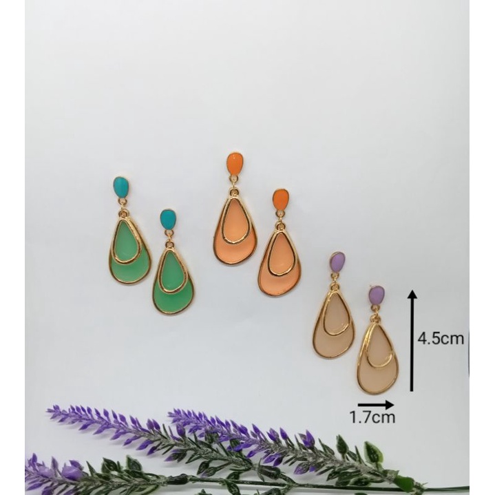 Anting warna-warni model terbaru fashion wanita