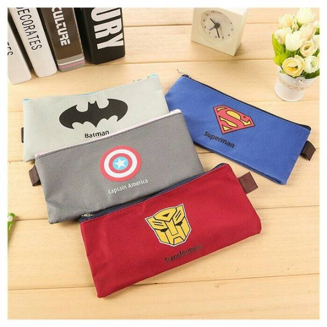 

Tempat Pensil Kanvas Superhero