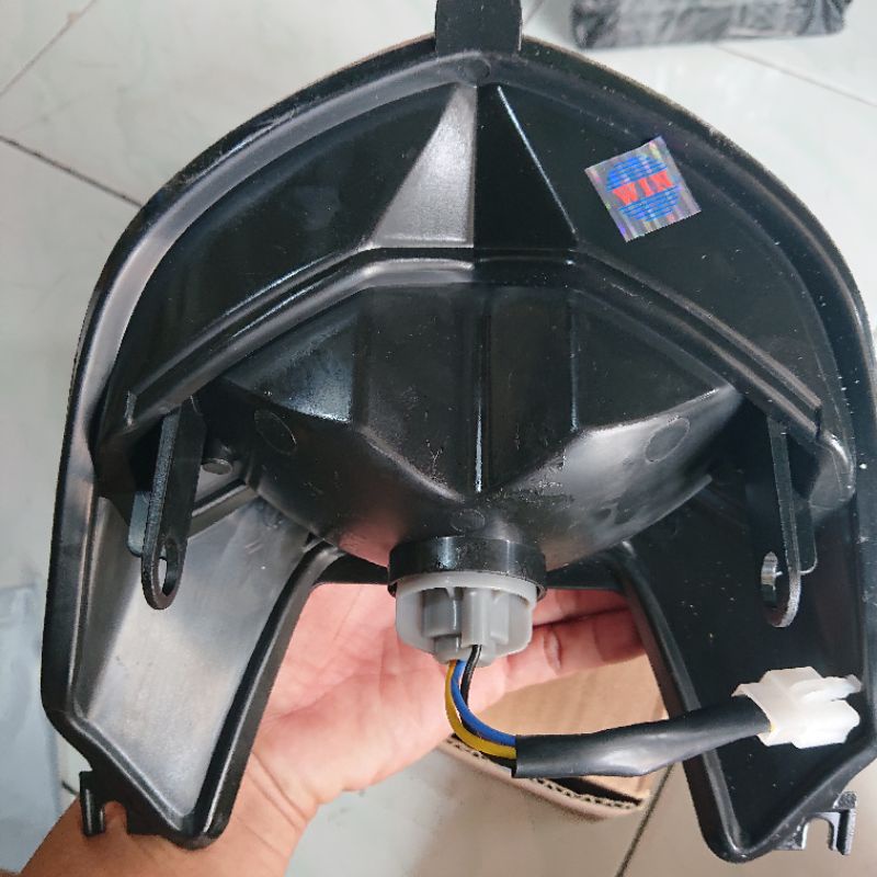 lampu belakang stop lamp lengkap 1 set yamaha VIXION old