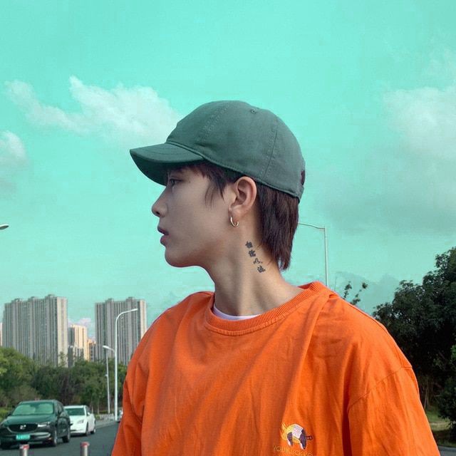 topi distro original visor pendek