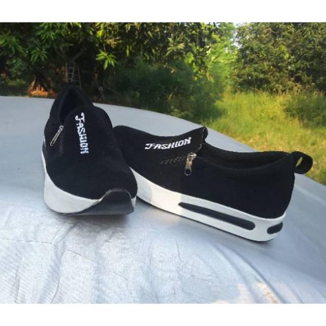 Flatform Slipon Hpd415 Hitam