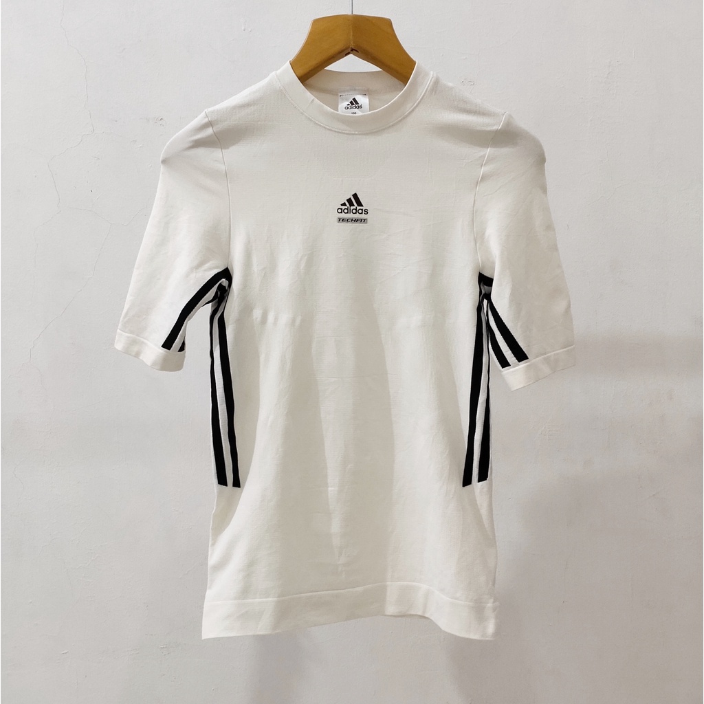 Baju/Kaos/Tshirt sport/olah raga second/Bekas original/asli Adidas Putih Tulang Press Body/Techfit