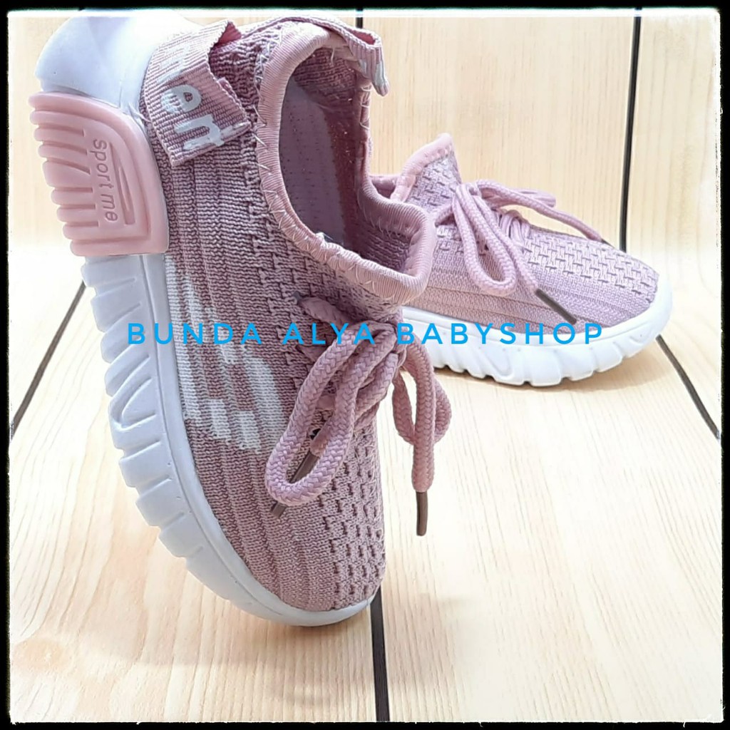 Sepatu Anak Perempuan Import Premium Usia 1 - 7 Tahun PINK Alas Karet Anti Licin Size 21 - 30