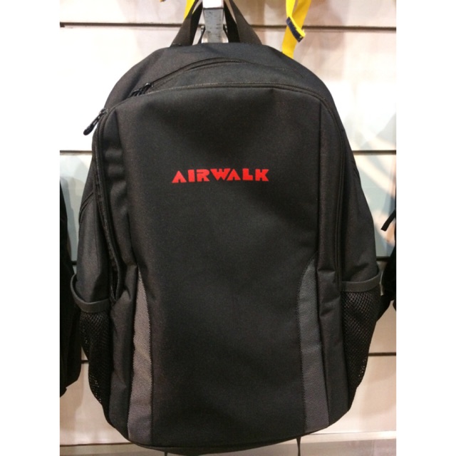 TAS AIRWALK HITAM
